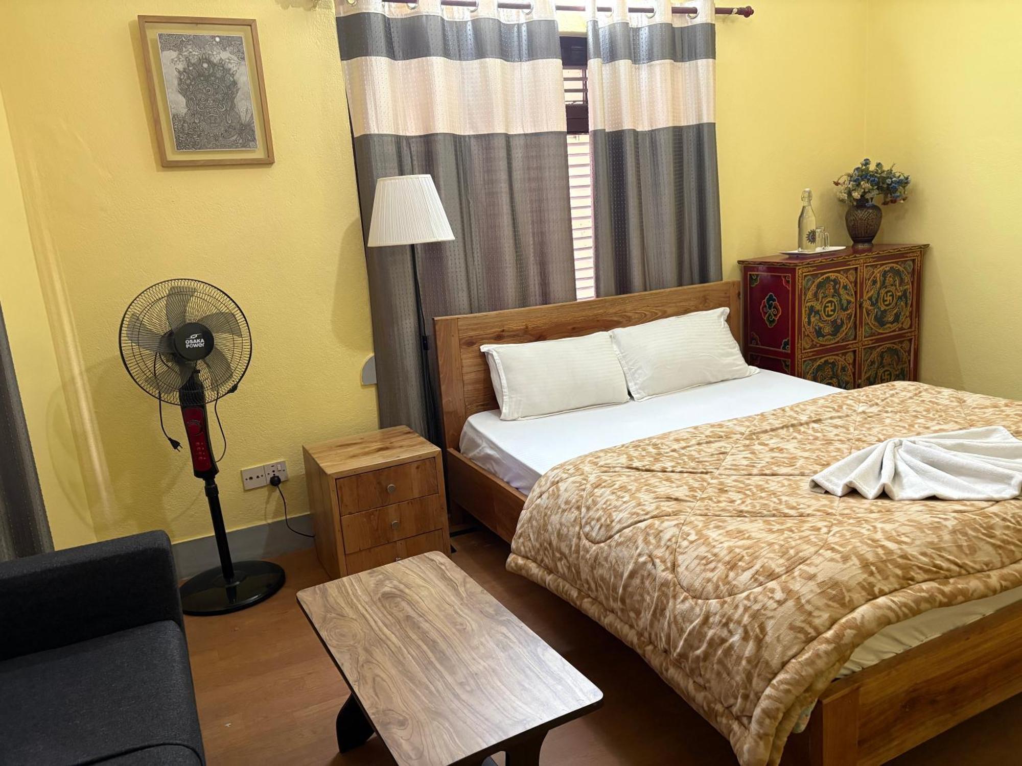 Drakon Nest Homestay Катманду Экстерьер фото