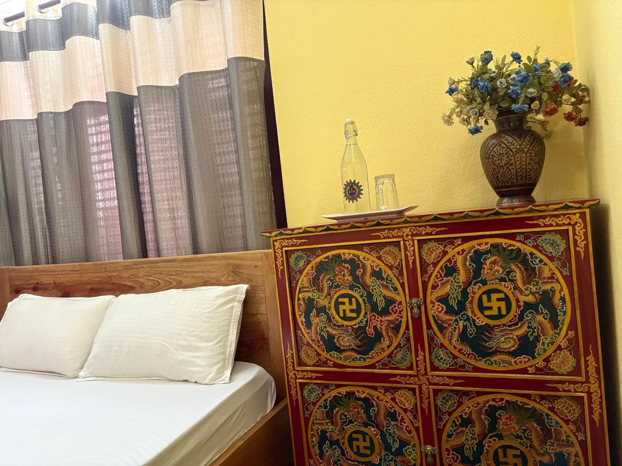 Drakon Nest Homestay Катманду Экстерьер фото