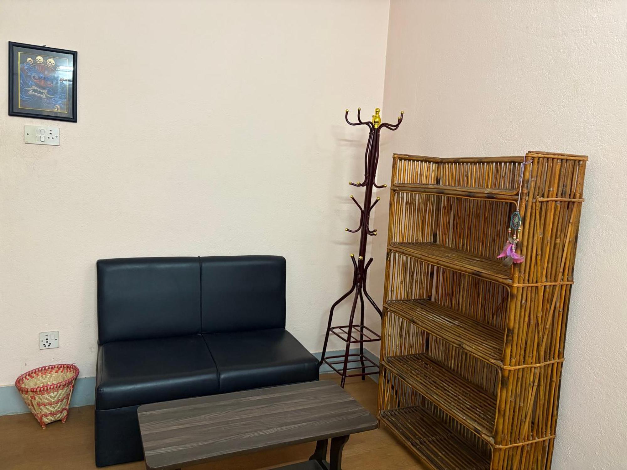 Drakon Nest Homestay Катманду Экстерьер фото